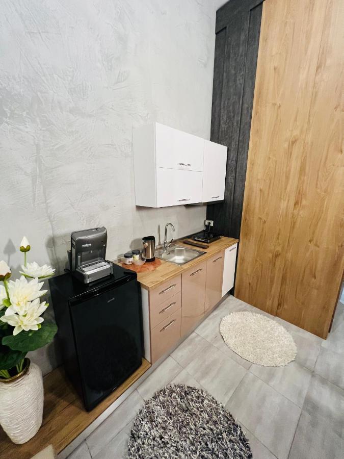 Colombia Apartments&rooms * Durres