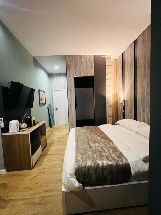Colombia Apartments&rooms * Durrës