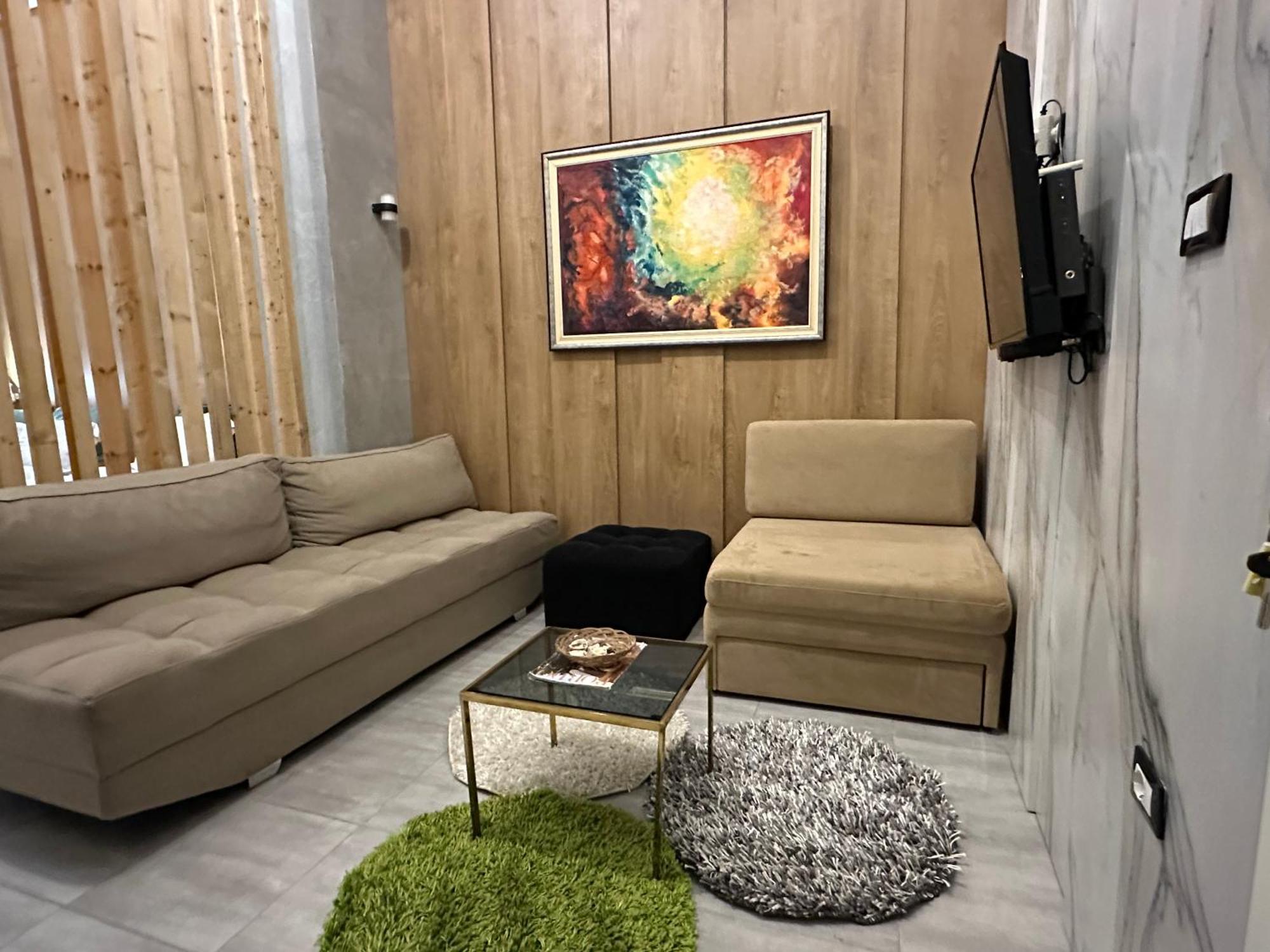 Colombia Apartments&rooms * Durrës