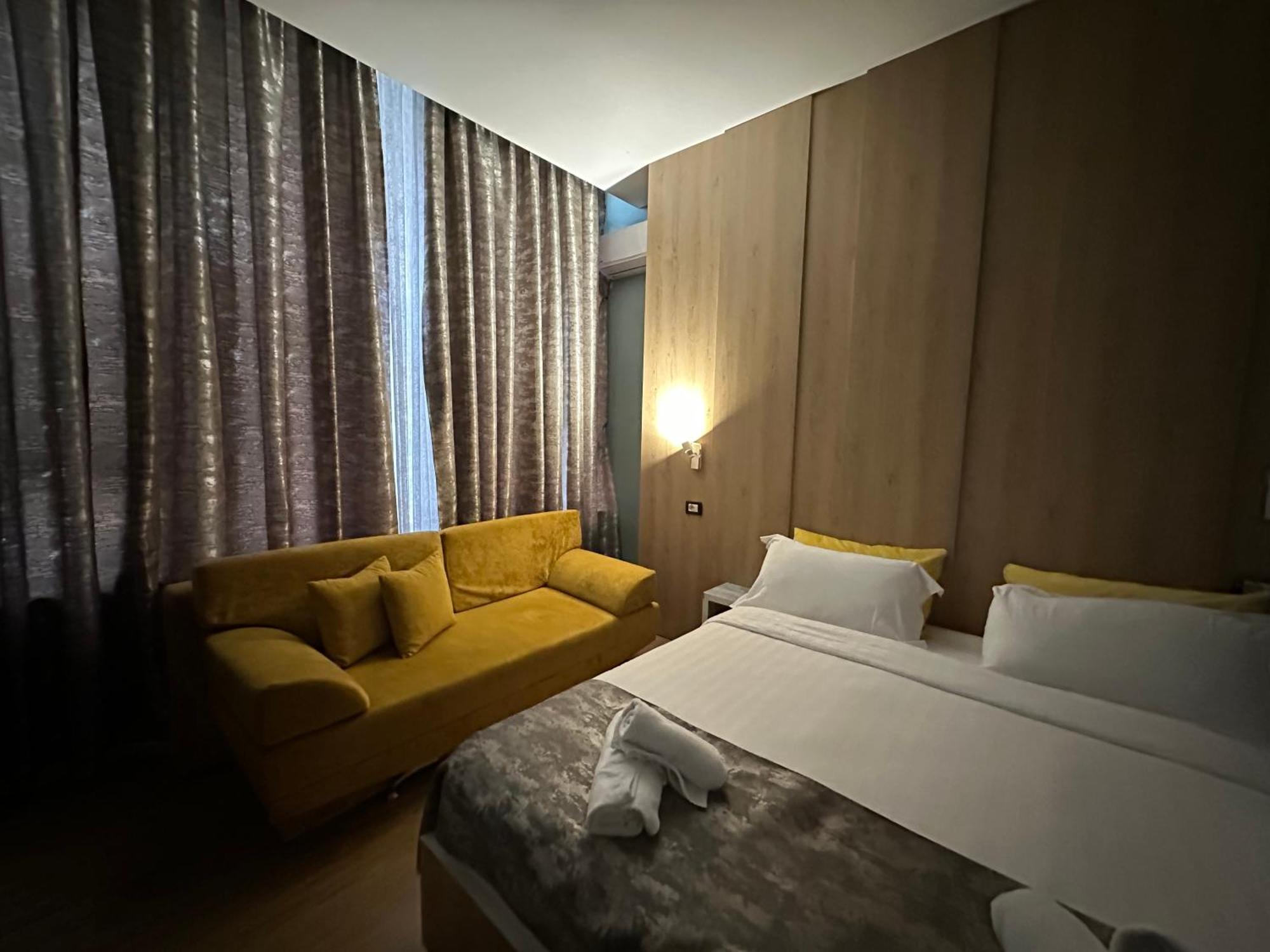 Apartment Colombia Apartments&rooms Durres